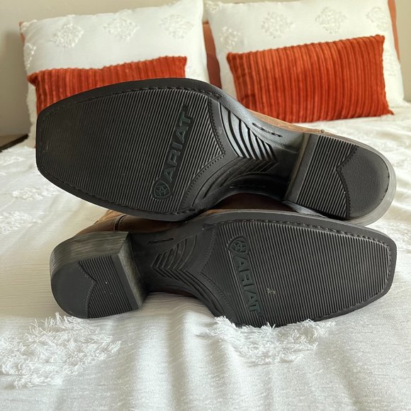 Ariat Men’s Sport Square Toe Powder Brown Boots - Picture 2 of 5